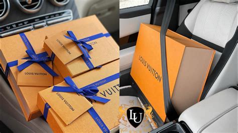 Saramart Haul: Unboxing Luxury Items from Louis Vuitton and 